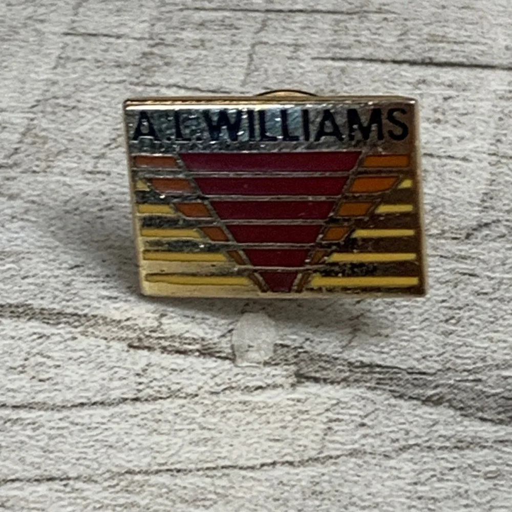Vintage A.L. Williams Corporate Logo Lapel Pin Gold Tone Financial Memorabilia